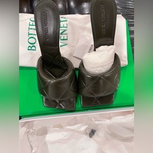 Bottega Veneta Lido Leather Mules